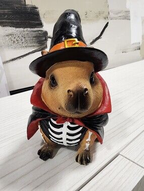 Halloween Capybara Figurine Costume Decor - Black/Red